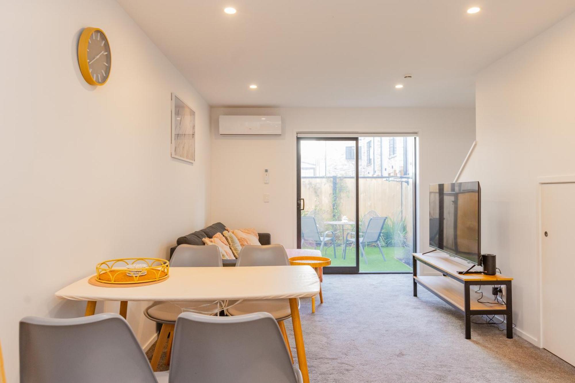 Entertaining Townhouse By Little High Eatery Apartment Christchurch Exterior photo